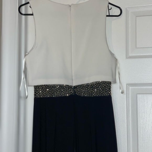 Cache Evening Dress - Picture 2 of 9